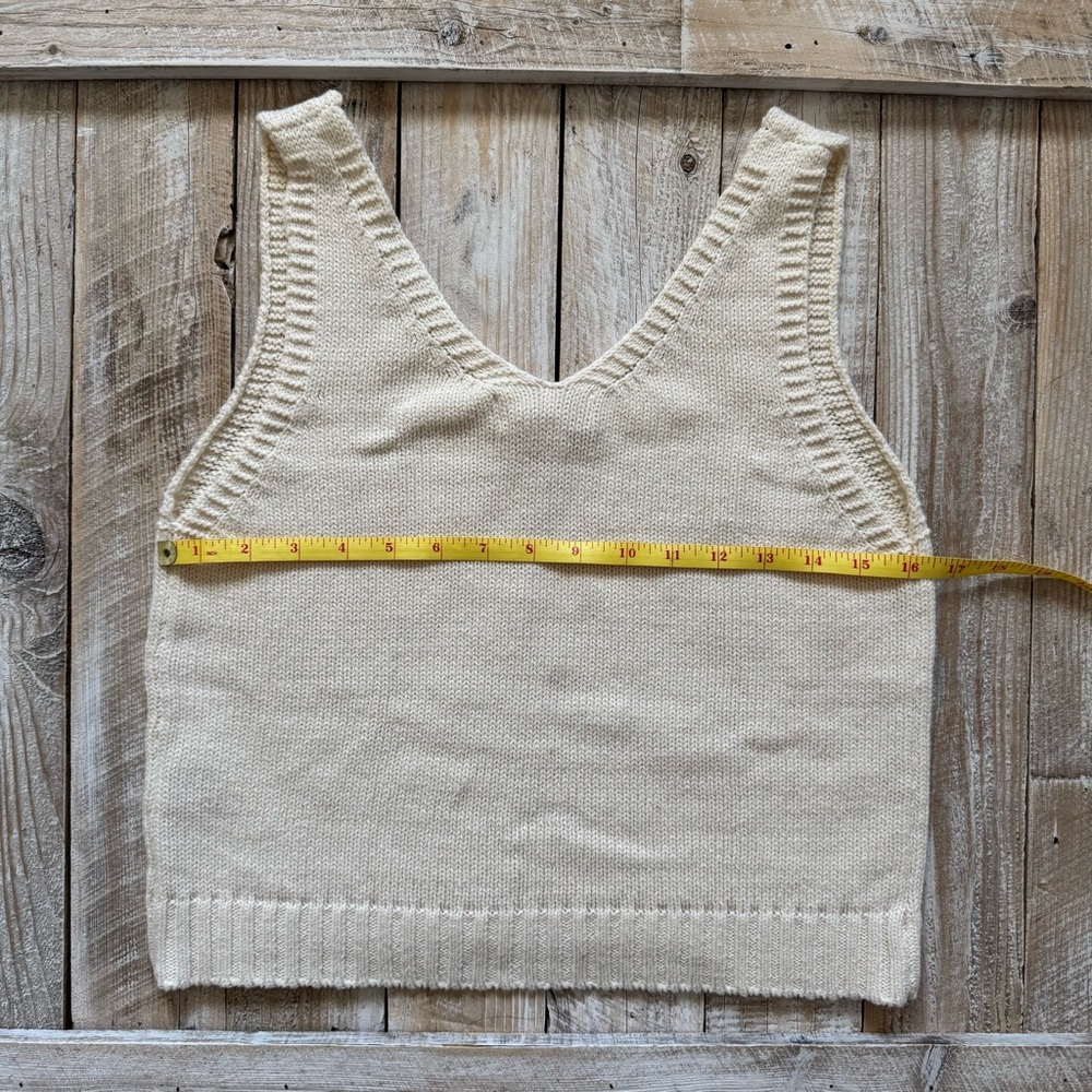 Cream Ribbed Cotton Blend Knit Sleeveless V-Neck Vest - Picture 4 of 5